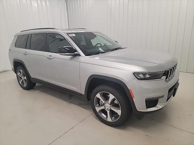 new 2025 Jeep Grand Cherokee L car, priced at $54,582
