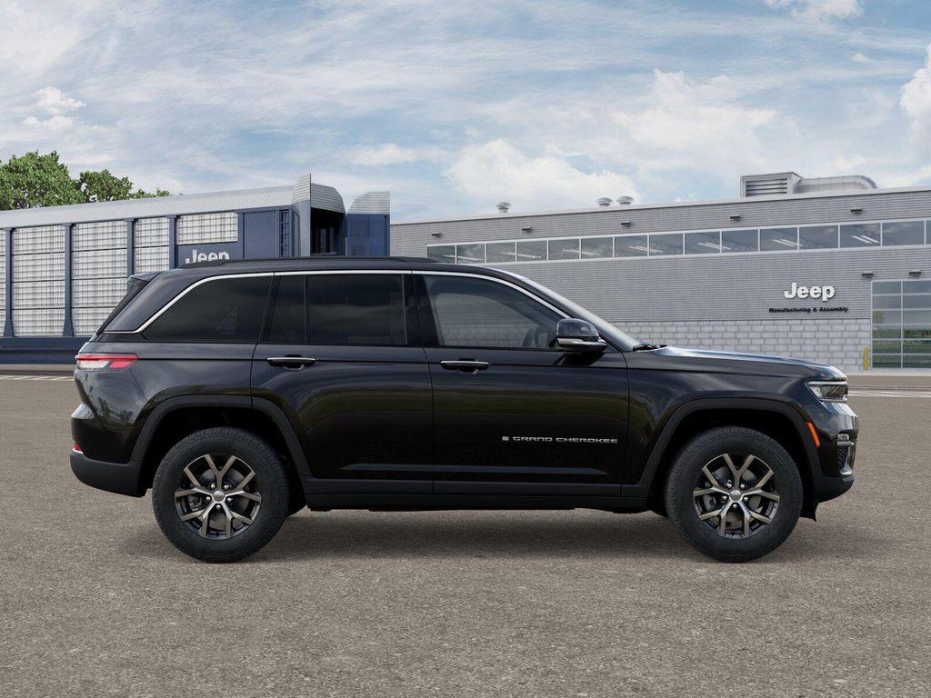new 2025 Jeep Grand Cherokee car, priced at $48,755