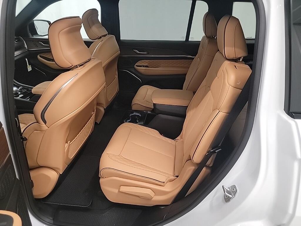 new 2025 Jeep Grand Cherokee L car, priced at $57,231