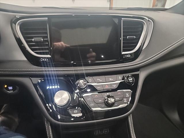 new 2025 Chrysler Pacifica car, priced at $50,937