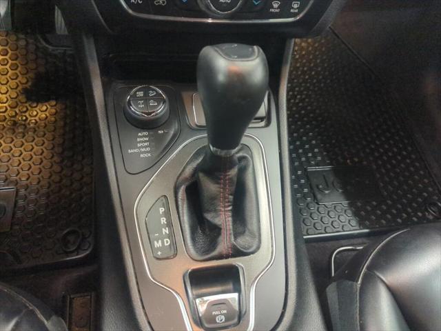 used 2019 Jeep Cherokee car, priced at $15,984