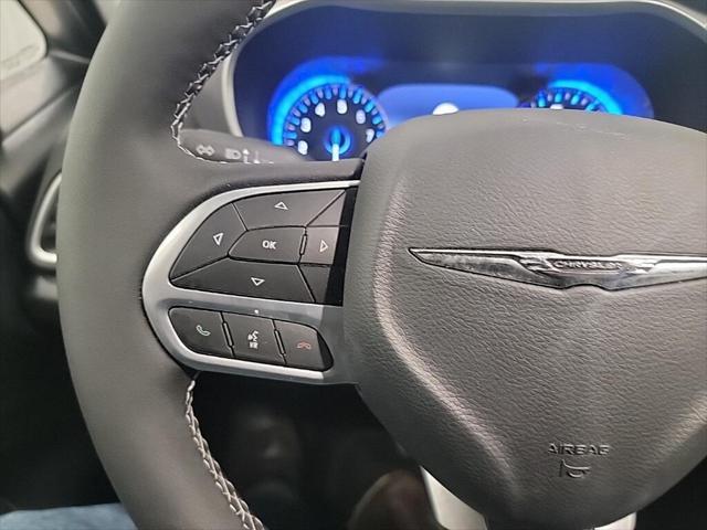 used 2025 Chrysler Pacifica car, priced at $41,238