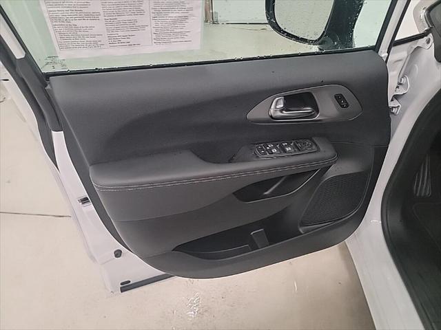 used 2025 Chrysler Pacifica car, priced at $41,238