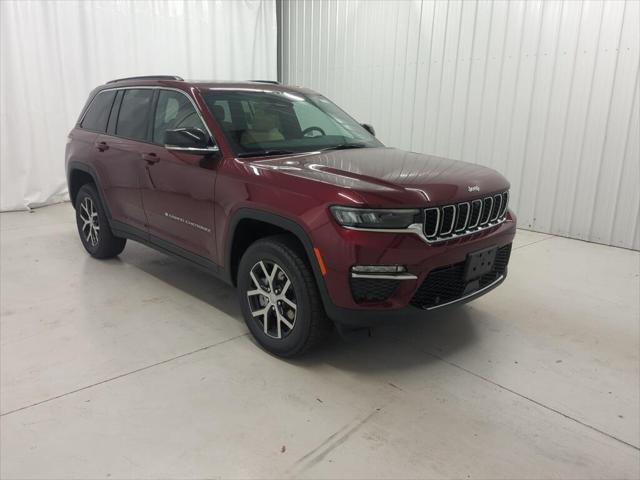 new 2025 Jeep Grand Cherokee car, priced at $49,902