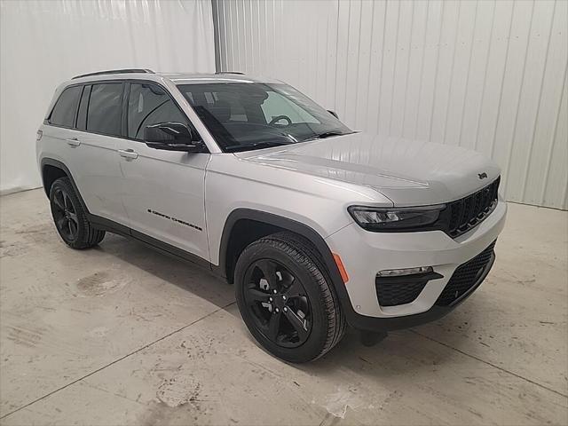 new 2025 Jeep Grand Cherokee car, priced at $51,047