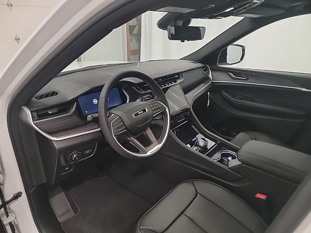 new 2025 Jeep Grand Cherokee L car, priced at $52,228