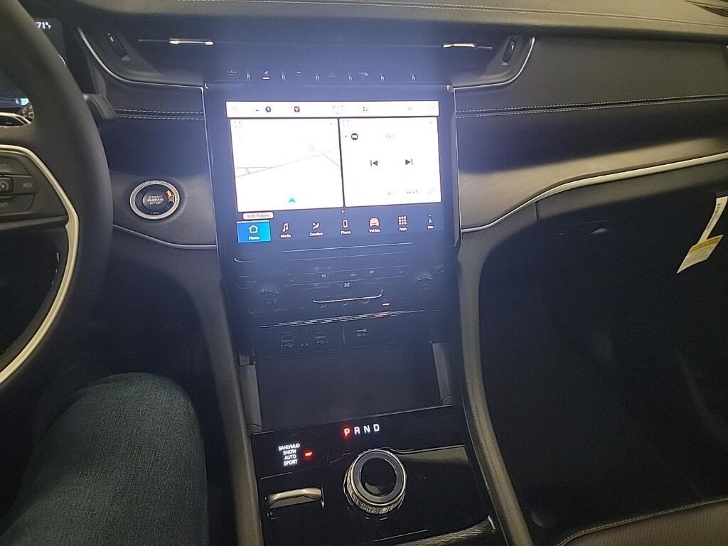 new 2025 Jeep Grand Cherokee L car, priced at $52,228