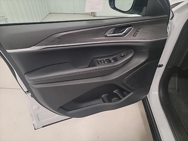 new 2025 Jeep Grand Cherokee L car, priced at $53,987