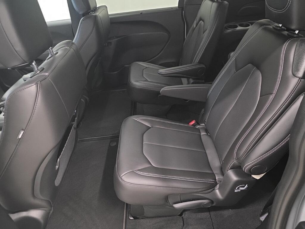 new 2026 Chrysler Pacifica car, priced at $45,596