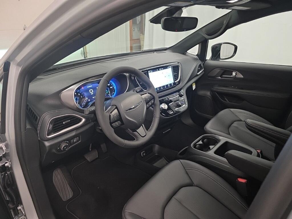 new 2026 Chrysler Pacifica car, priced at $45,596