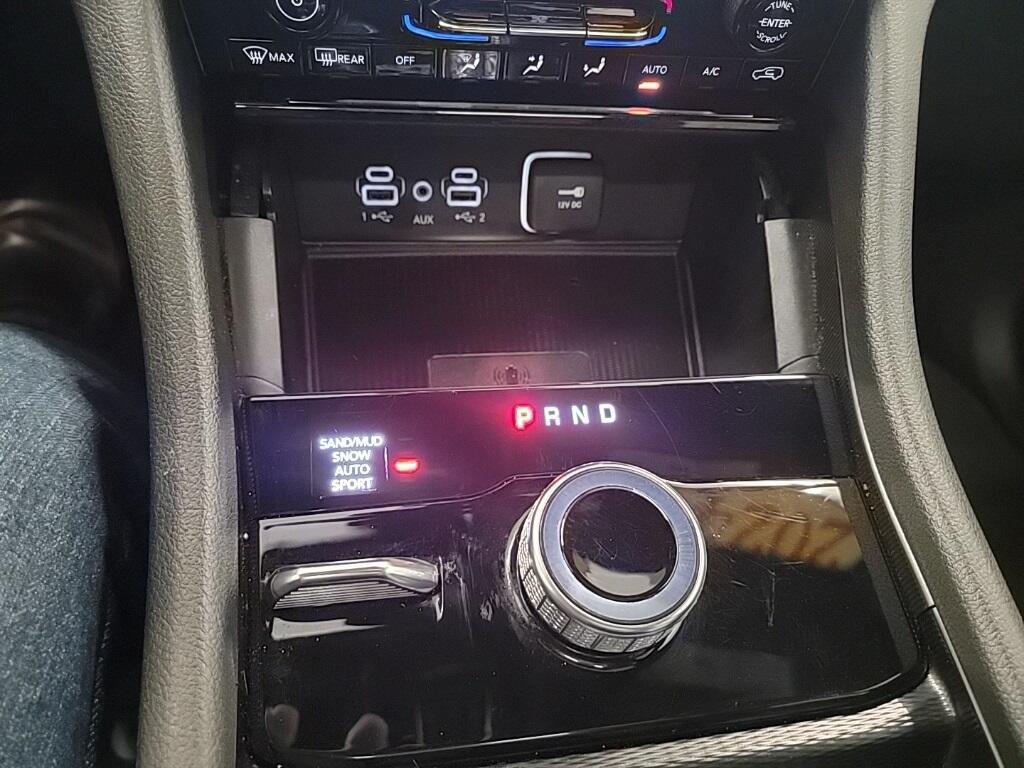 used 2024 Jeep Grand Cherokee L car, priced at $37,113