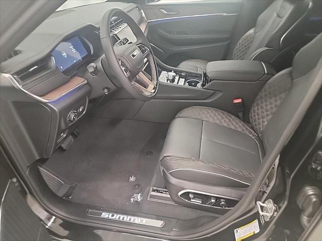 new 2025 Jeep Grand Cherokee L car, priced at $58,386