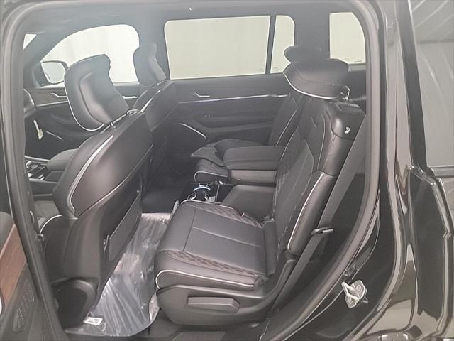 new 2025 Jeep Grand Cherokee L car, priced at $58,386