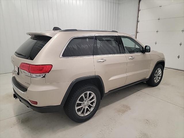used 2015 Jeep Grand Cherokee car, priced at $15,637