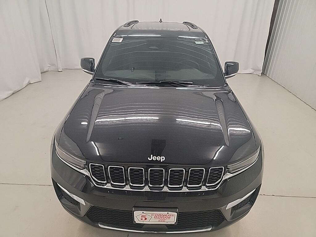 new 2025 Jeep Grand Cherokee car, priced at $45,323