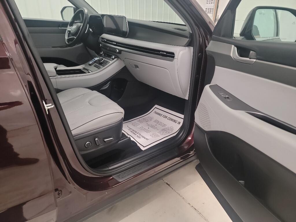 used 2024 Hyundai Palisade car, priced at $34,324