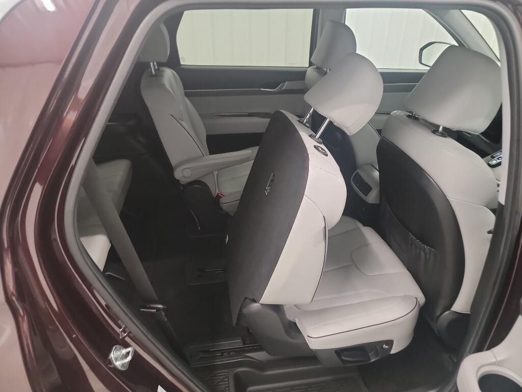 used 2024 Hyundai Palisade car, priced at $34,324