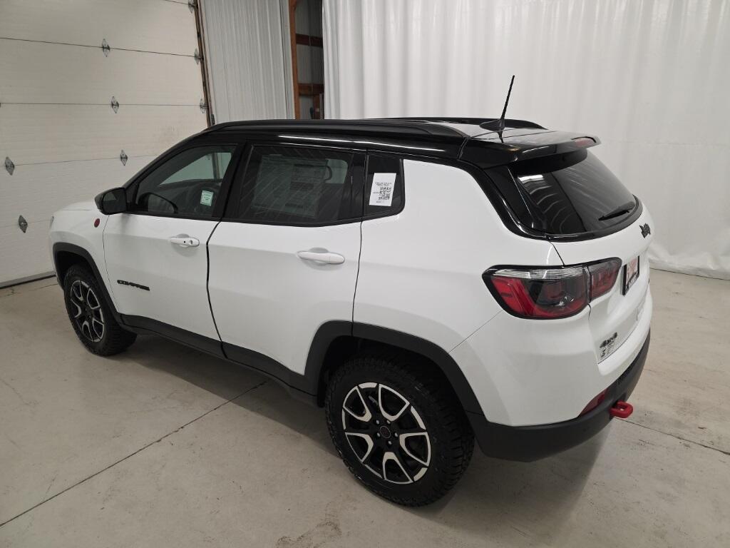 new 2026 Jeep Compass car, priced at $33,453