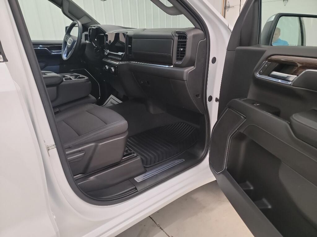 used 2024 GMC Sierra 1500 car, priced at $45,450