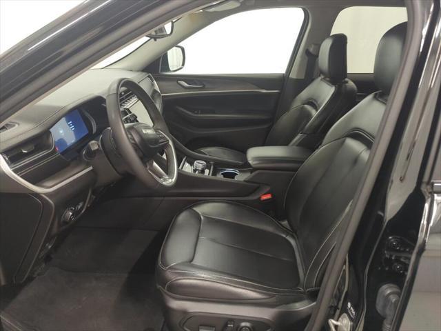 used 2024 Jeep Grand Cherokee car, priced at $37,271