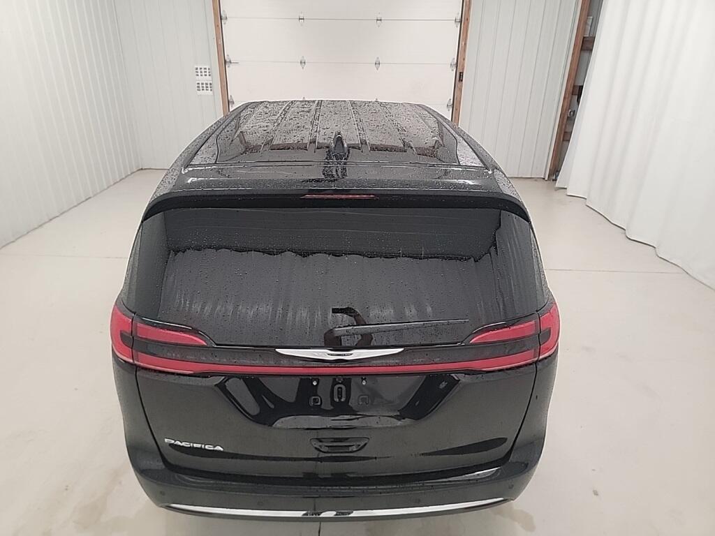 new 2026 Chrysler Pacifica car, priced at $40,066