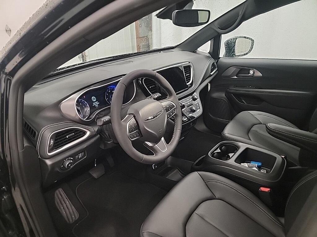 new 2026 Chrysler Pacifica car, priced at $40,066