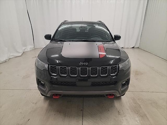 new 2025 Jeep Compass car, priced at $36,867