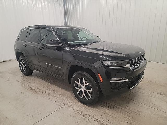 new 2025 Jeep Grand Cherokee car, priced at $43,242