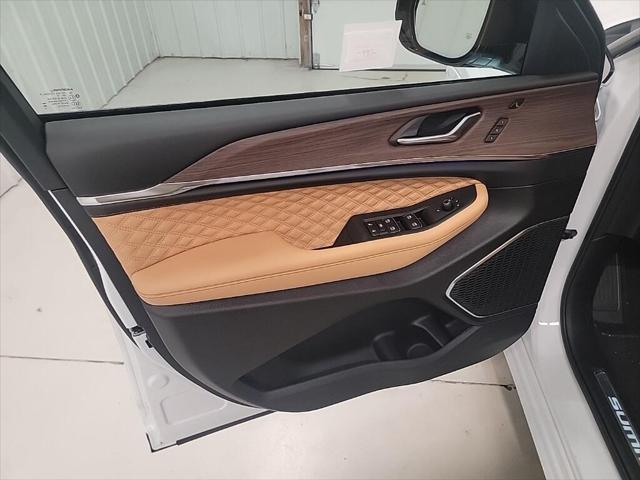 new 2025 Jeep Grand Cherokee car, priced at $55,393