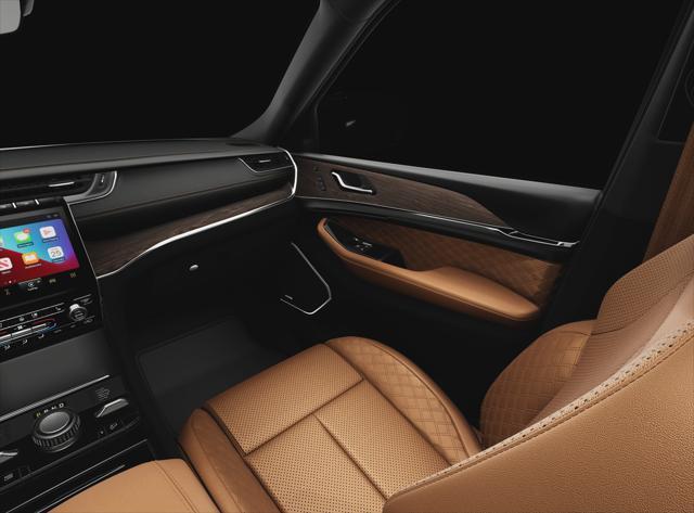new 2025 Jeep Grand Cherokee car, priced at $55,930