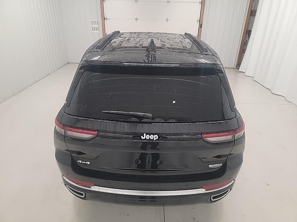 new 2025 Jeep Grand Cherokee car, priced at $56,099