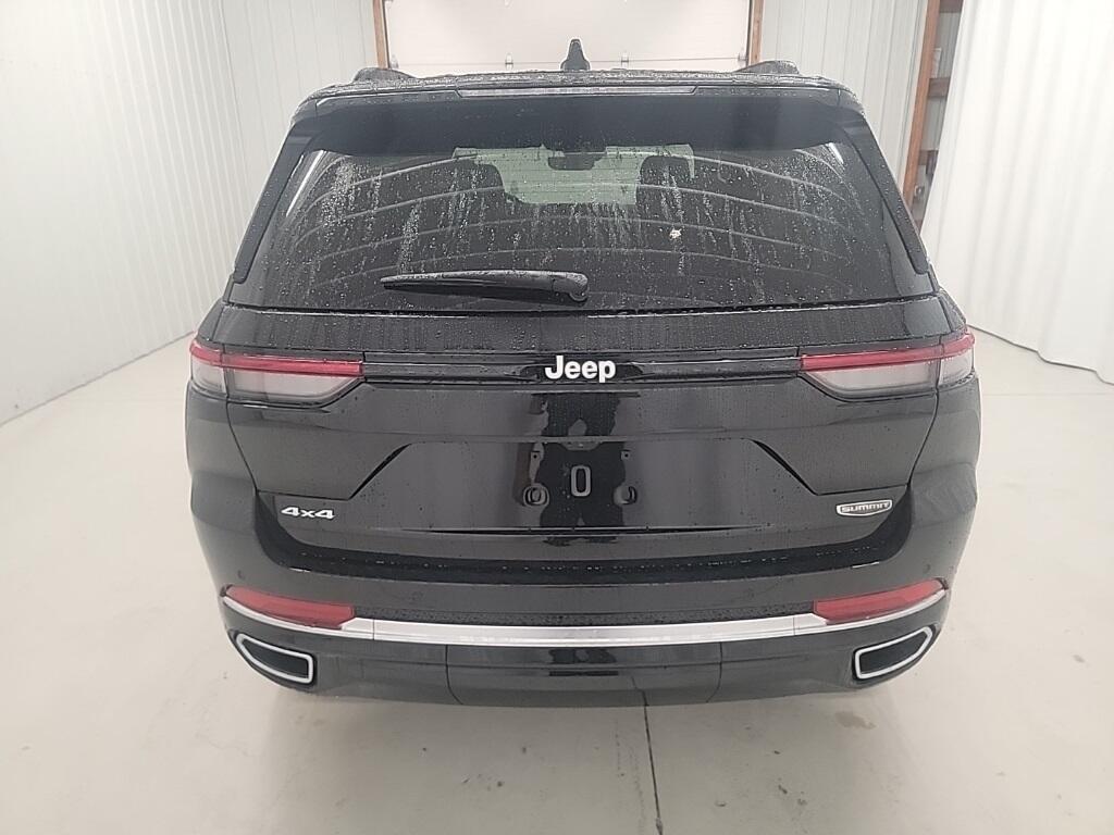 new 2025 Jeep Grand Cherokee car, priced at $56,099