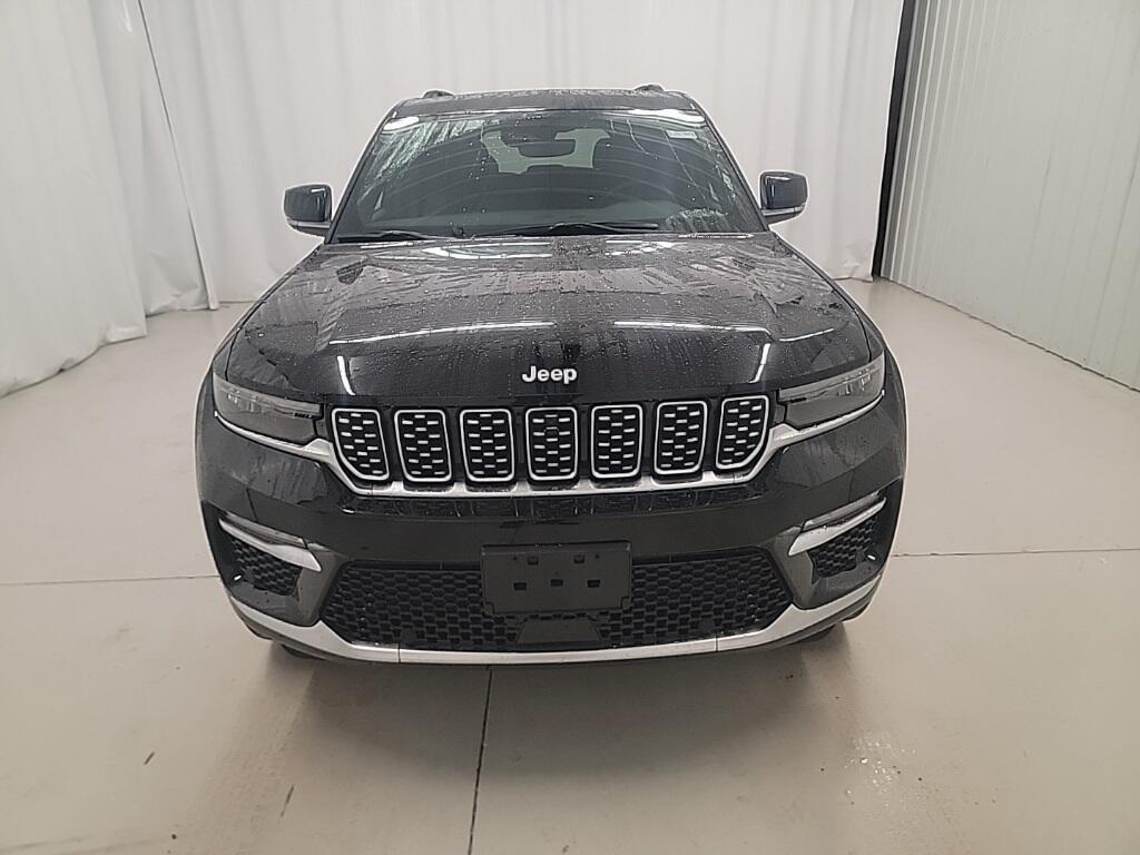 new 2025 Jeep Grand Cherokee car, priced at $56,099