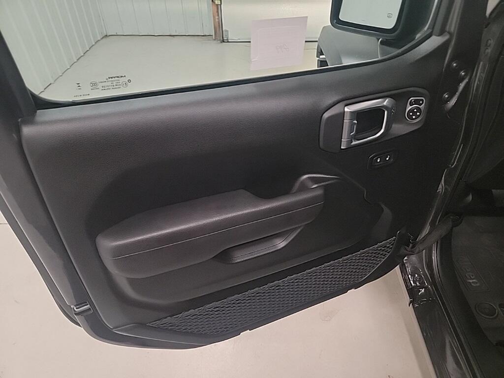 new 2025 Jeep Wrangler car, priced at $48,435
