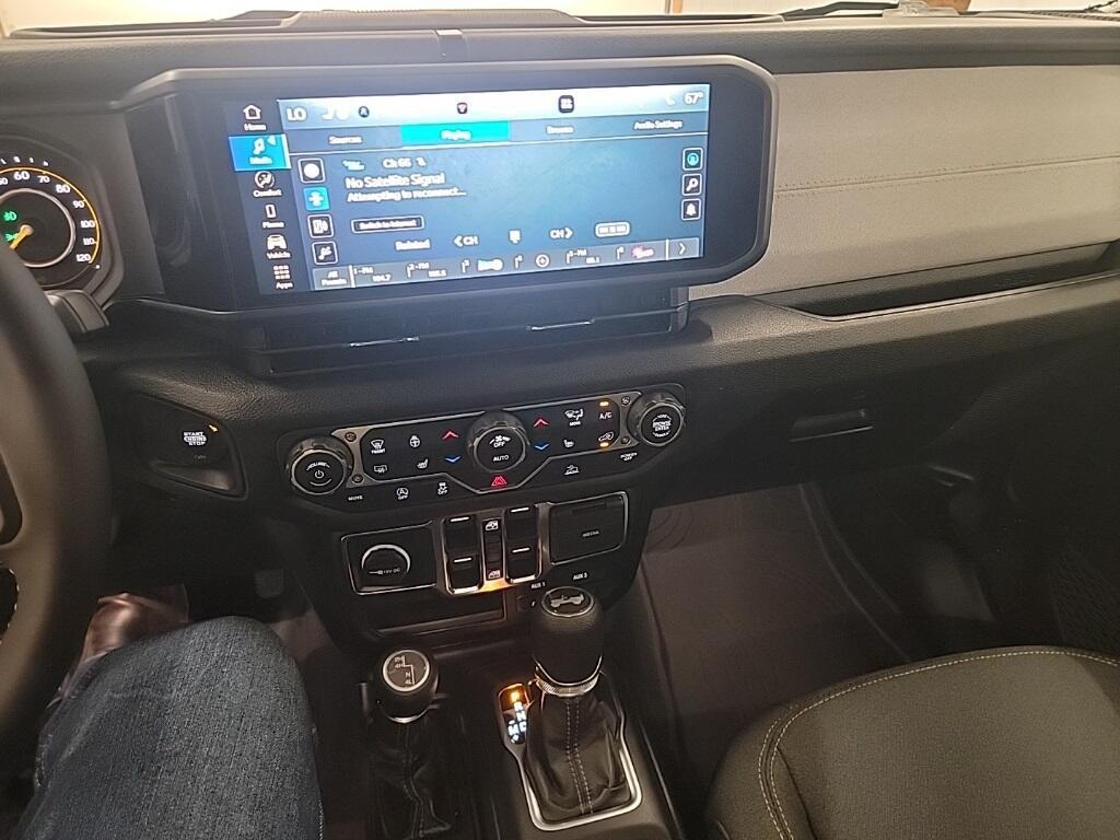 new 2025 Jeep Wrangler car, priced at $48,435