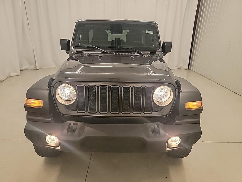 new 2025 Jeep Wrangler car, priced at $48,435