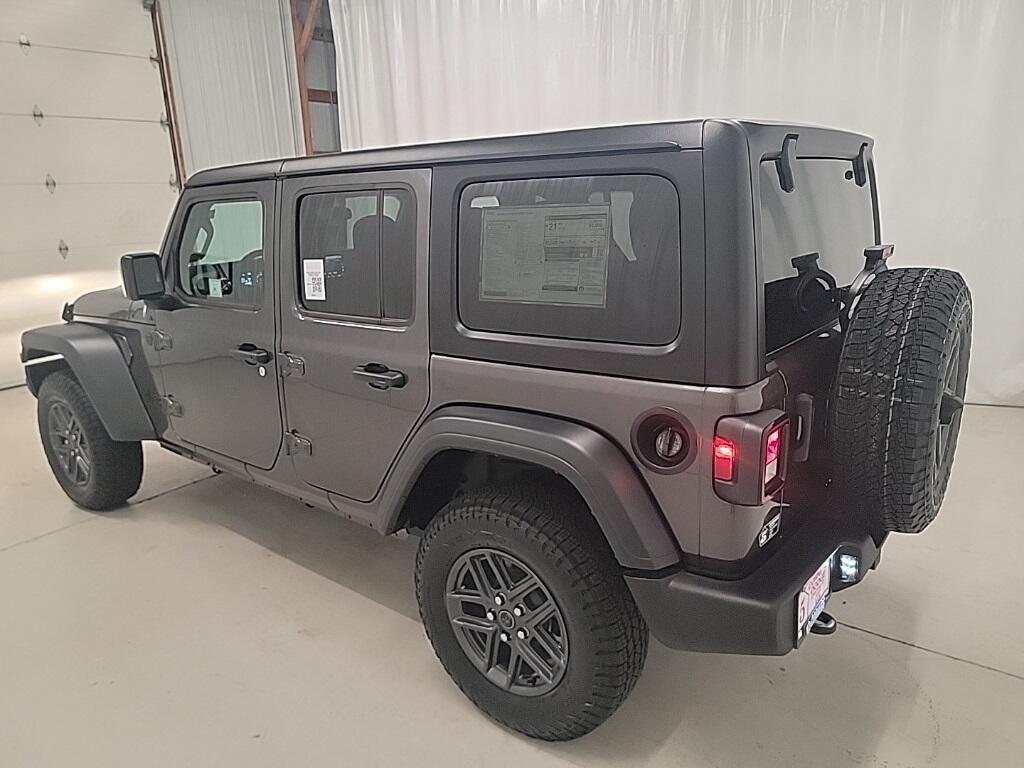 new 2025 Jeep Wrangler car, priced at $48,435