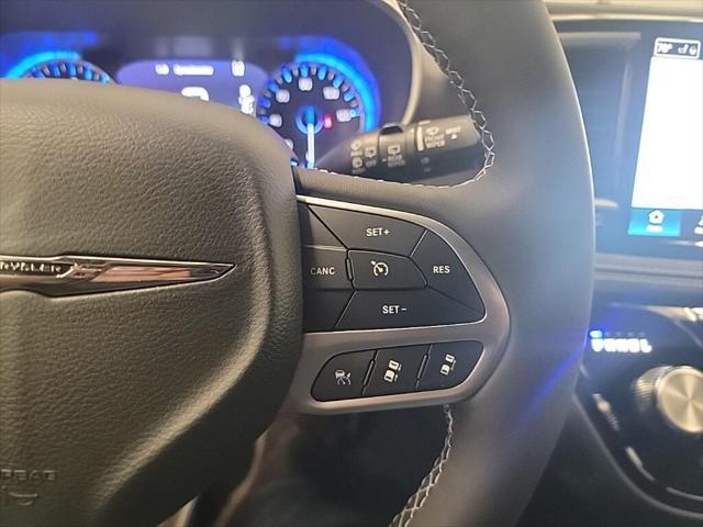 new 2025 Chrysler Pacifica car, priced at $40,178