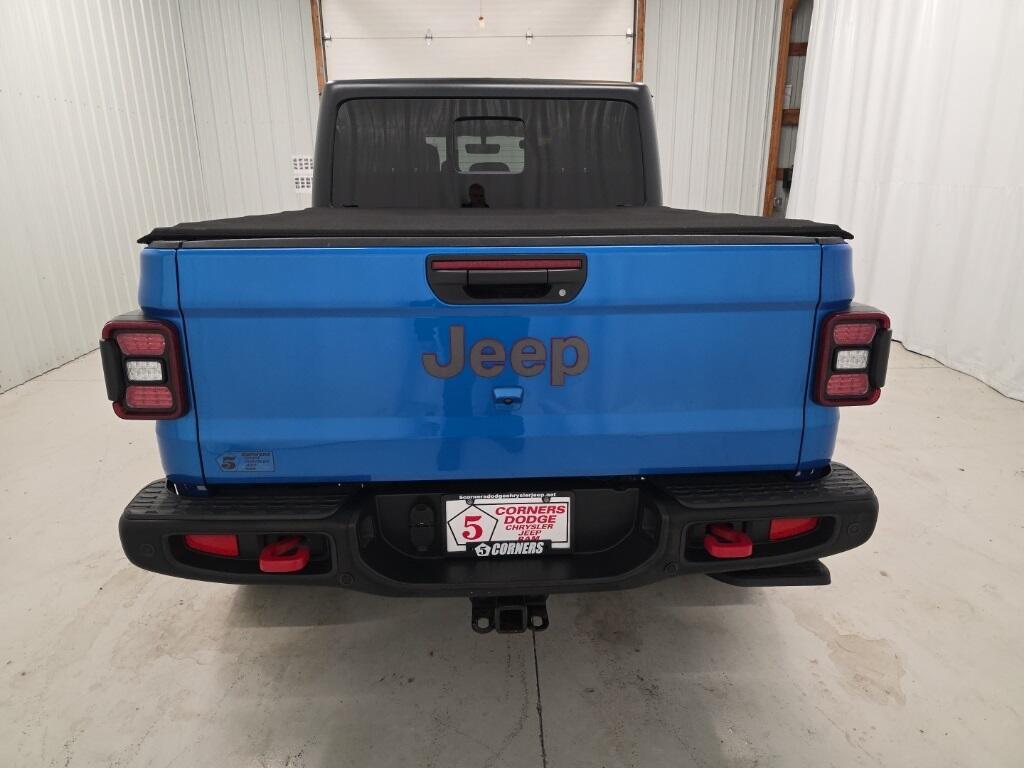 used 2021 Jeep Gladiator car, priced at $36,304