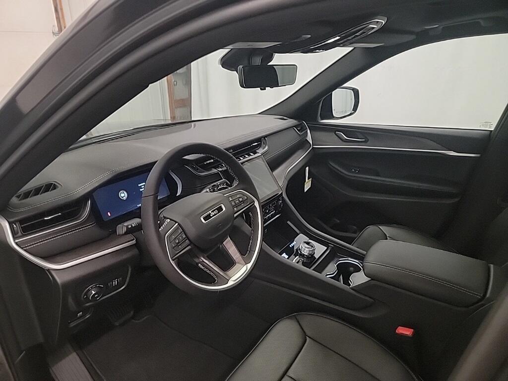 new 2025 Jeep Grand Cherokee L car, priced at $50,462