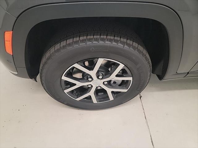 new 2025 Jeep Grand Cherokee L car, priced at $51,451