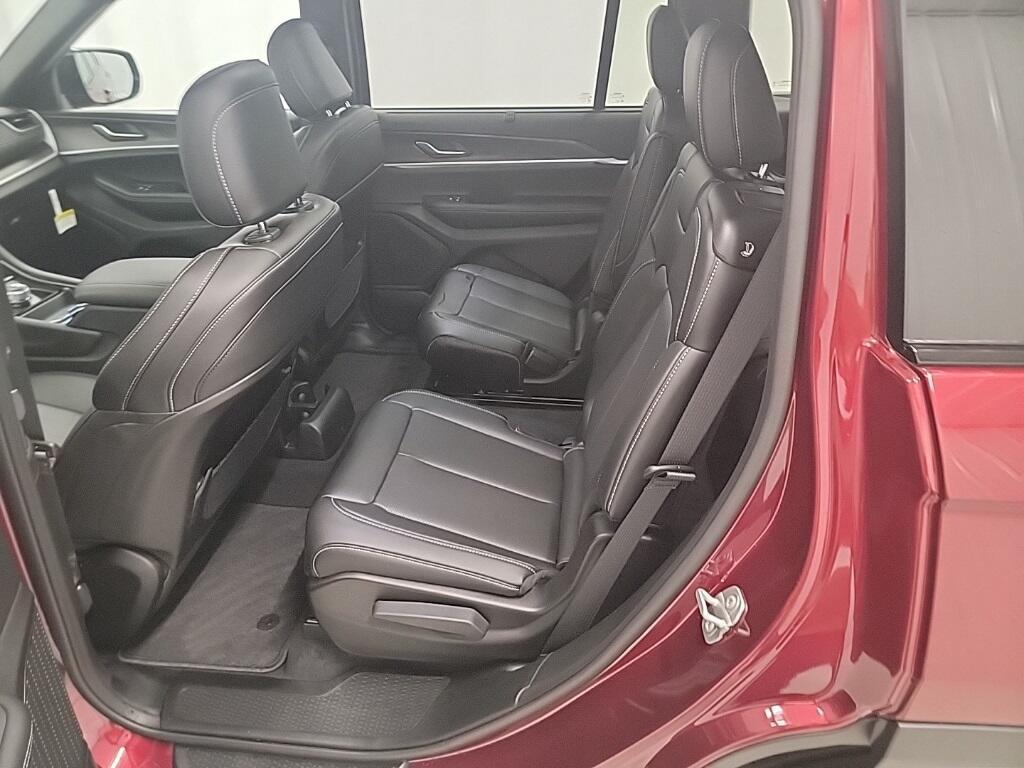 new 2025 Jeep Grand Cherokee L car, priced at $52,833