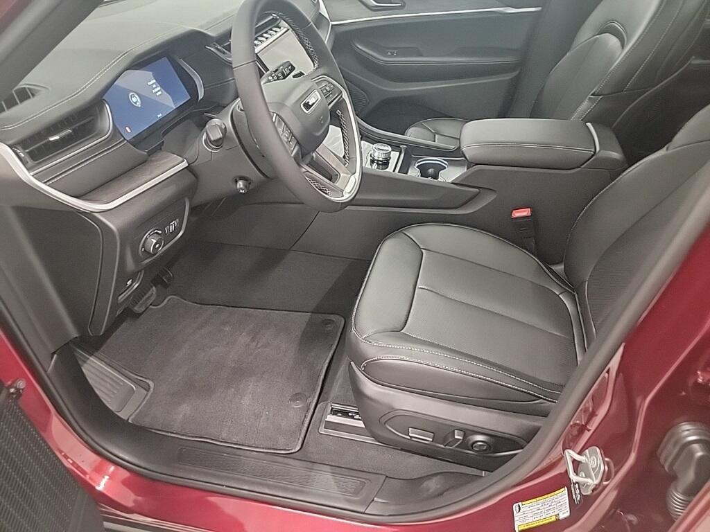 new 2025 Jeep Grand Cherokee L car, priced at $52,833