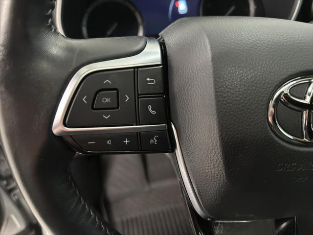 used 2021 Toyota Highlander car, priced at $34,997