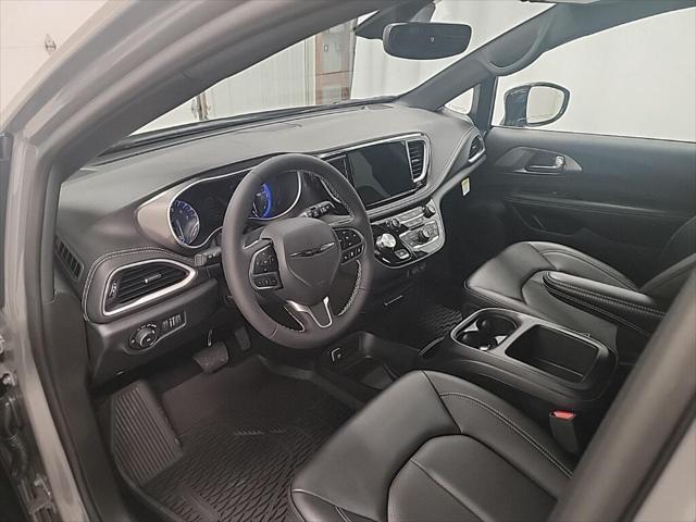 new 2025 Chrysler Pacifica car, priced at $48,249
