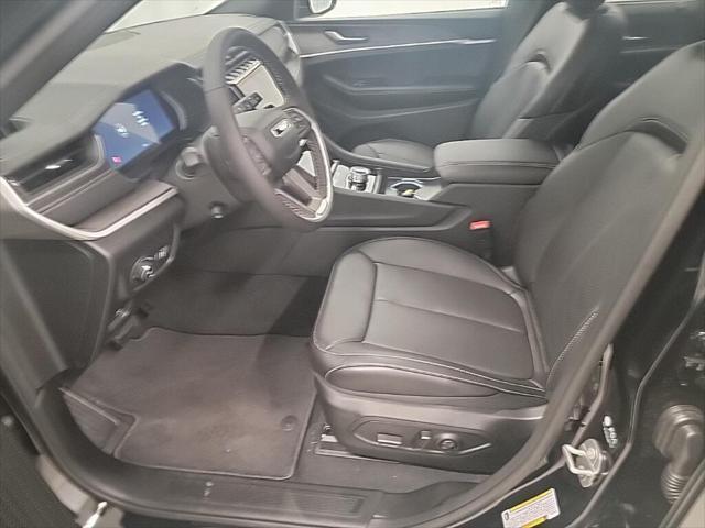 new 2025 Jeep Grand Cherokee car, priced at $51,152