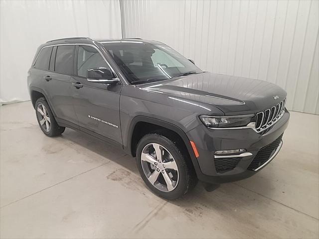 new 2025 Jeep Grand Cherokee car, priced at $50,760