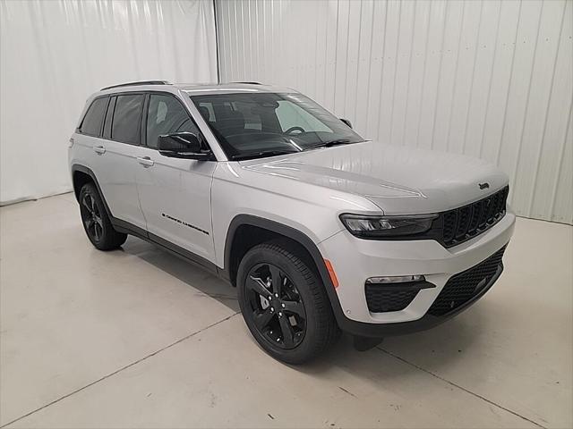 new 2025 Jeep Grand Cherokee car, priced at $51,432