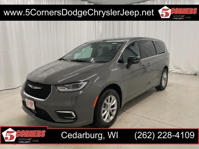 new 2025 Chrysler Pacifica car, priced at $45,948