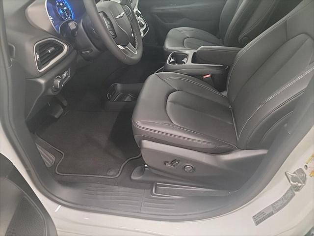 new 2025 Chrysler Voyager car, priced at $40,113